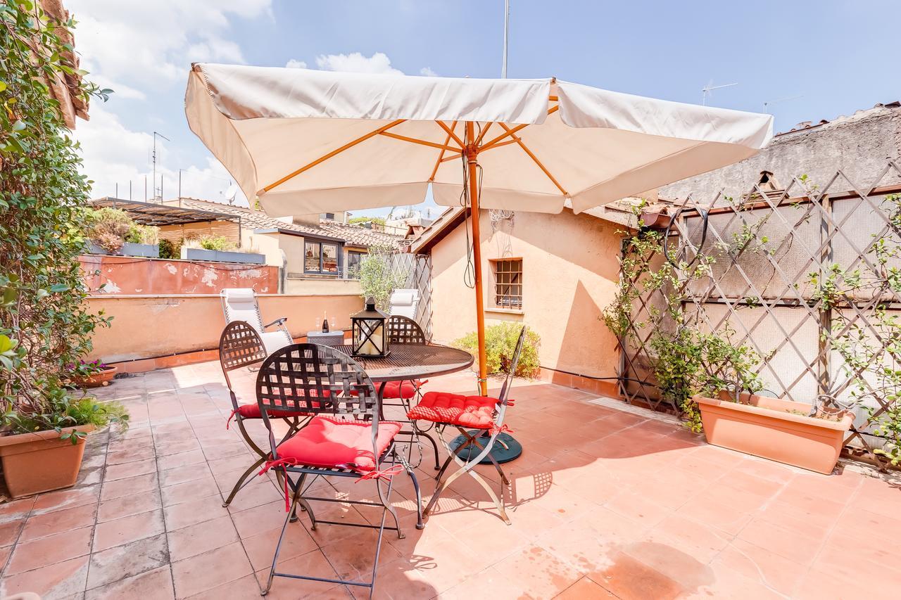 Romantic House With Terrace المظهر الخارجي الصورة